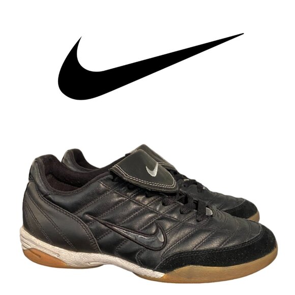 Nike Tiempo 2002 Indoor Soccer Shoes - Size 5 - Picture 1 of 10